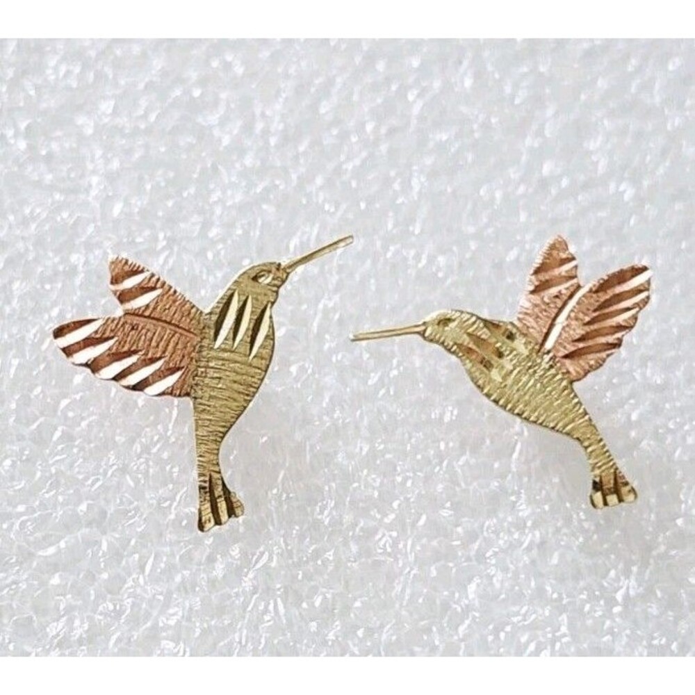 WM Black Hills Gold 10K Hummingbird Stud Earrings 15mm